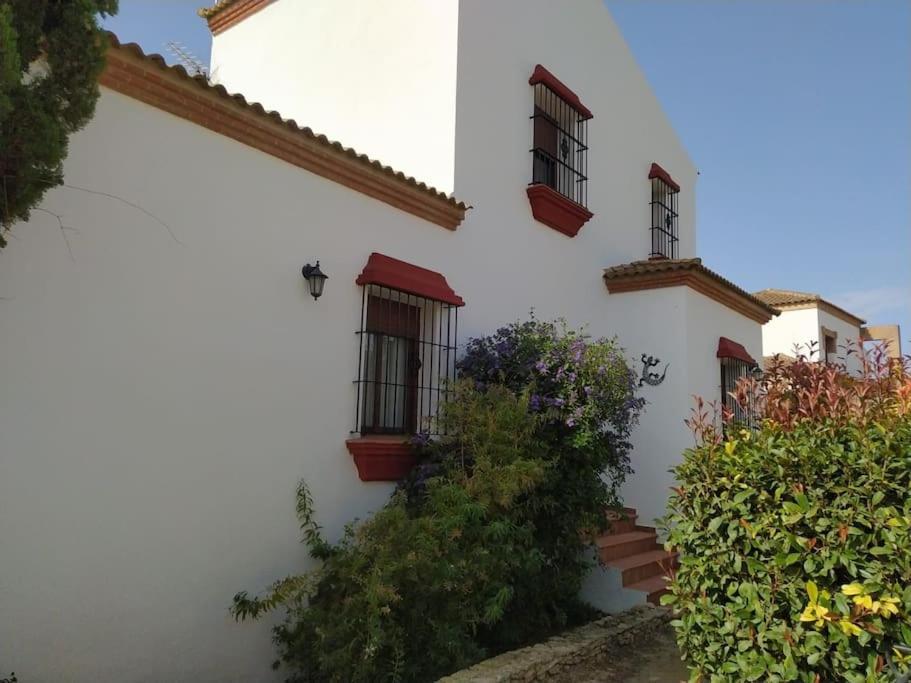 אריאטה Agradable Casa Con Piscina En La Serrania. מראה חיצוני תמונה